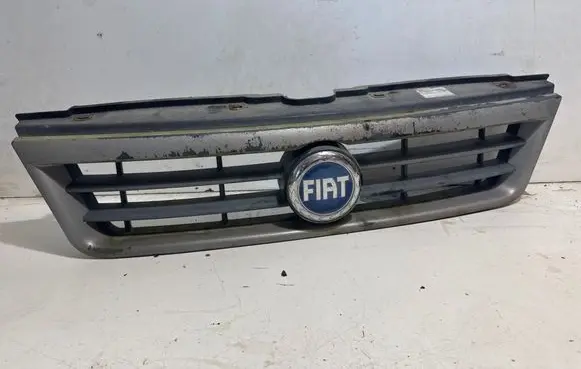 Fiat Ducato Front bumper upper radiator grill LS132915801 ST3157