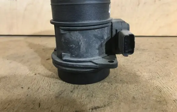 Peugeot 607 Mass air flow meter 5WK97001 9645948780