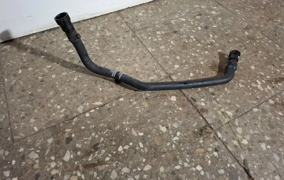 Volvo V60 Electric car engine cooling hoses/pipes 31338617