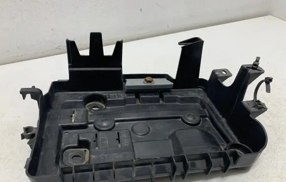 Battery tray