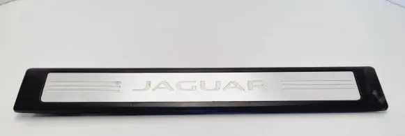 Jaguar XF X250 Front sill trim cover 8X2313200A