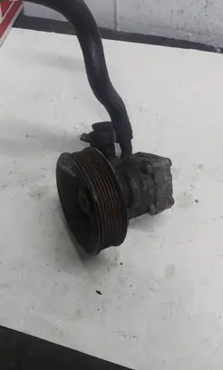 KIA Sorento Power steering pump 62068390