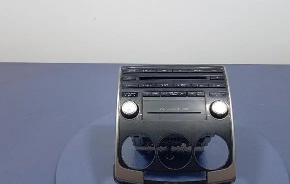 Mazda MX-5 NC Miata Radio/CD/DVD/GPS head unit 14797325