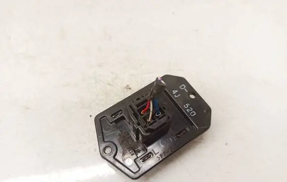 Toyota Avensis T250 Heater blower motor/fan resistor 