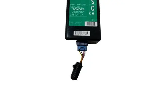 Toyota Avensis T270 Door control unit/module 8974005070 61B655000