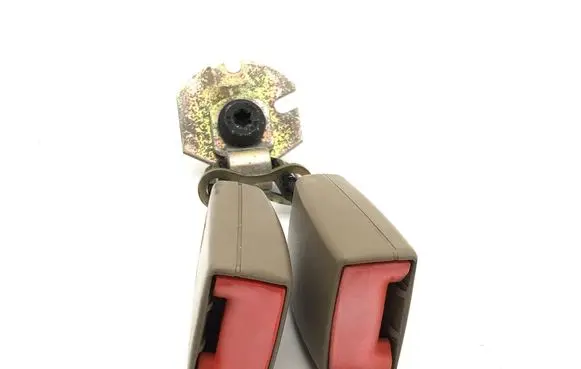 Jaguar XK8 - XKR Middle seatbelt buckle (rear) HJA7090AA
