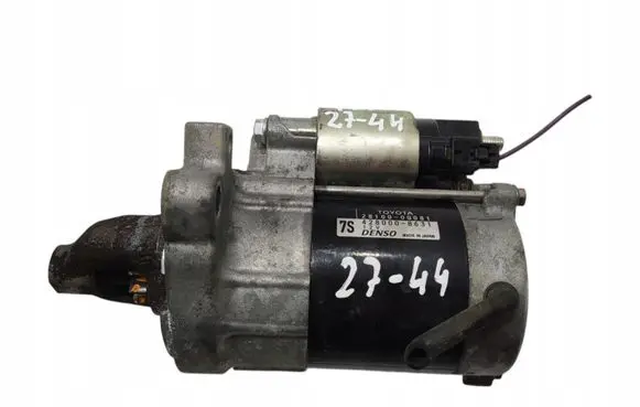 Toyota Yaris Starter motor 28100-0Q081