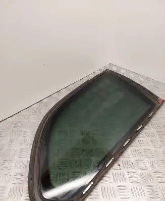 Rear side window