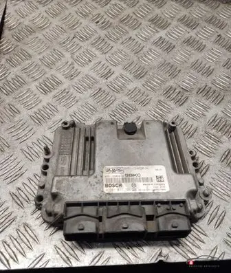 Ford Focus Engine control unit/module 6m5112a650nc
