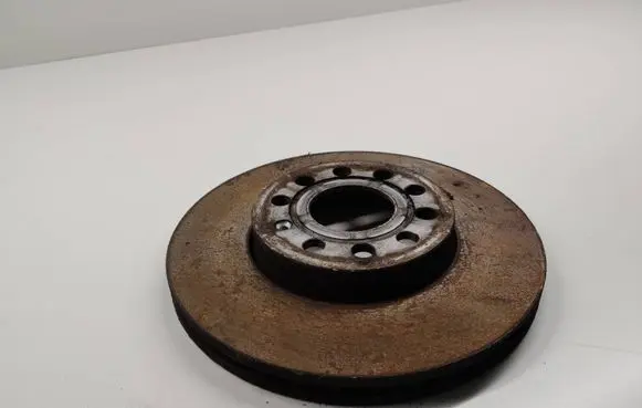 Volkswagen Jetta VI Front brake disc