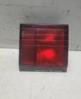 Toyota Camry Tailgate rear/tail lights 006350