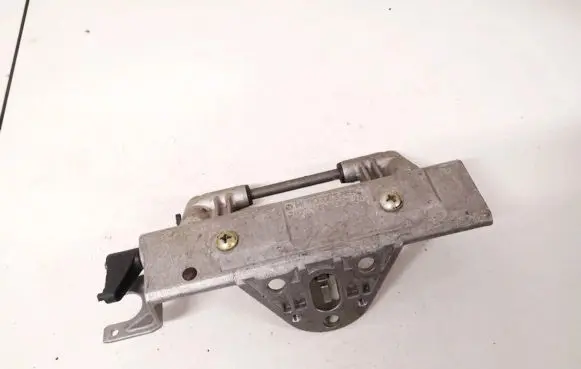 Mercedes-Benz C W202 Tailgate exterior lock 2028001625 2029700025