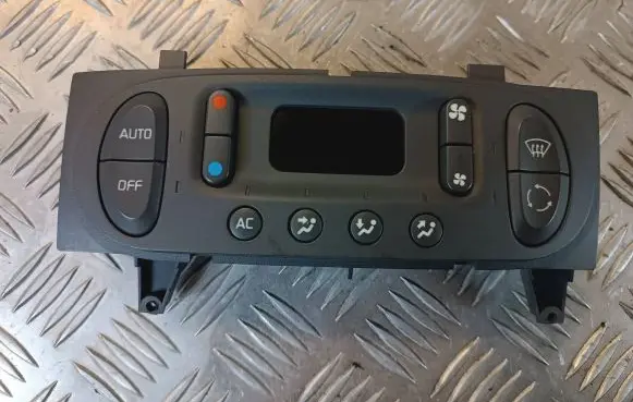 Renault Scenic I Climate control unit 69470002 7700425401 7700435401