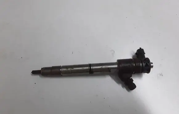 Fuel injector