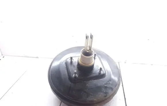 Volvo S40, V40 Brake booster 30884422