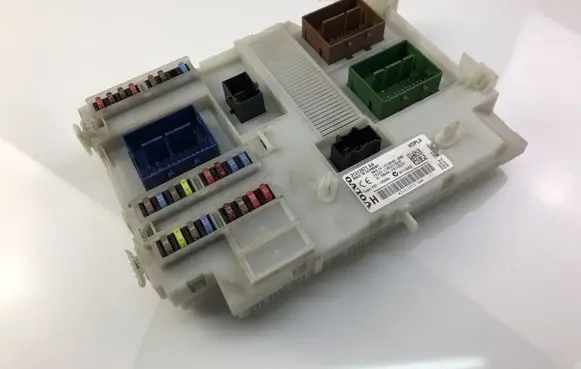 Volvo S60 Fuse box set 31412971AA