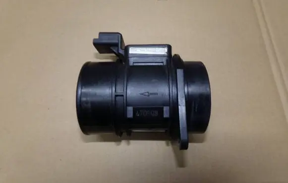 Renault Scenic I Mass air flow meter 5WK9620