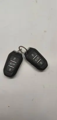 Citroen C4 II Picasso Ignition key/card 
