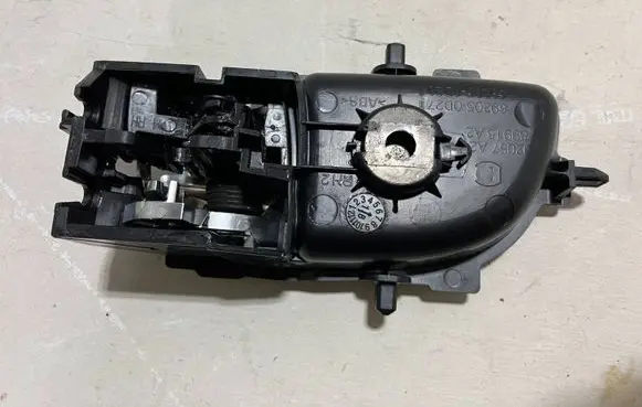 Toyota Auris E180 Rear door interior handle 692050D201 692050D271
