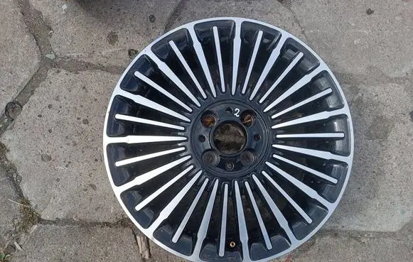 Fiat 500E R16 alloy rim 