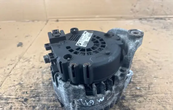 BMW X1 E84 Generator/alternator 7802261 FG18S019 2543461