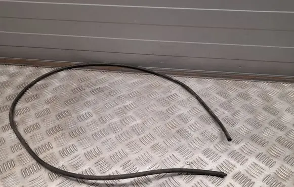 Mercedes-Benz GL X166 Windshield washer fluid hose A1668600992
