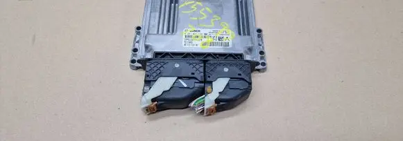 Citroen Berlingo Engine control unit/module 9826975080