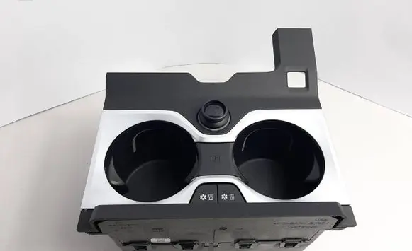BMW X7 G07 Cup holder front 