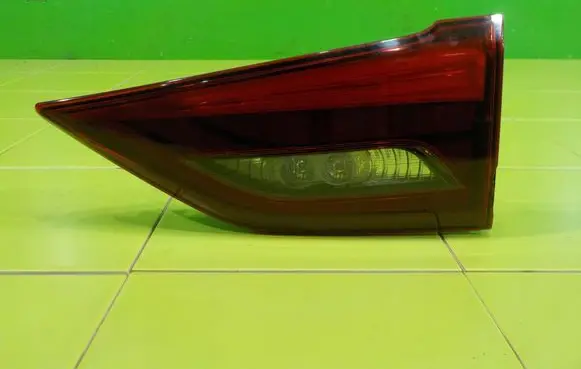 Toyota Avensis T270 Rear/tail lights XP260