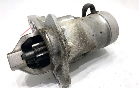 Nissan Juke I F15 Starter motor 23300EE01C
