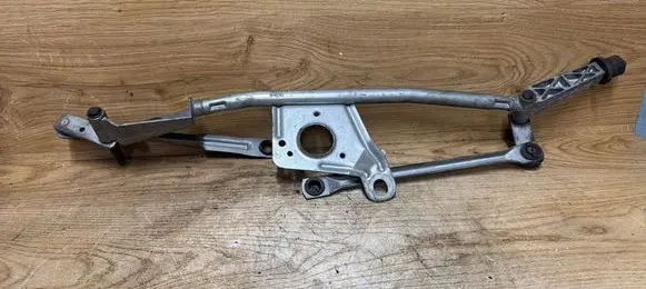 Volvo V70 Front wiper linkage 8648345