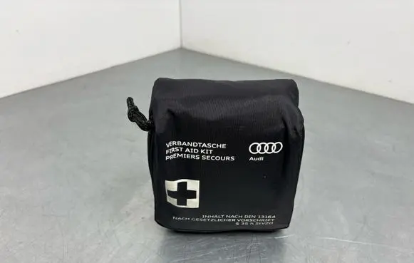 Audi Q5 SQ5 First aid kit 8J7860282B