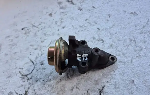 Toyota Corolla E120 E130 EGR valve 25800-27010