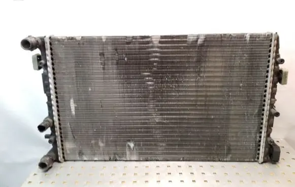 Seat Cordoba (6L) Coolant radiator 6Q0121253Q