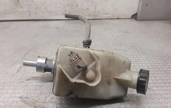 Ford Transit Master brake cylinder