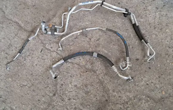 Peugeot 308 Air conditioning (A/C) pipe/hose 9806874880 9675635980 9675102080