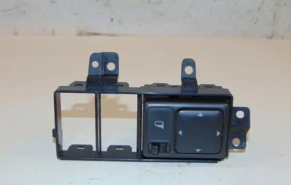 Nissan Pathfinder R51 Wing mirror switch 25570AX005 050212