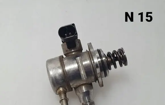 Seat Altea Fuel injection high pressure pump 05E127027