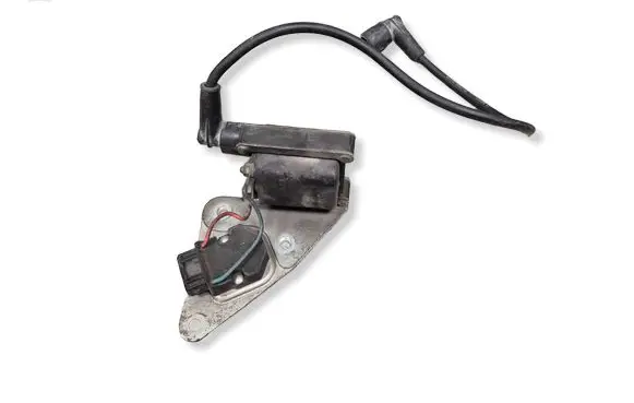 Volvo S70 V70 V70 XC High voltage ignition coil 0221601012