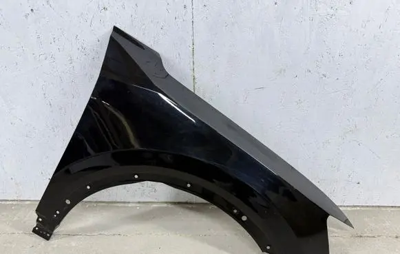 Audi Q2 - Fender 