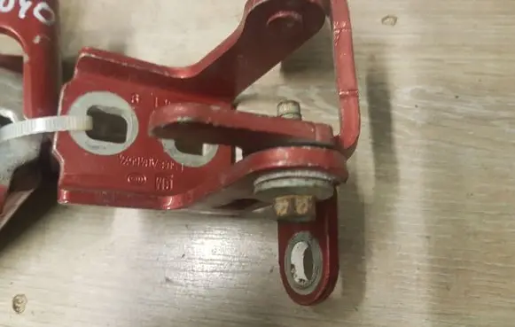 Opel Insignia A Rear door upper hinge ES03 A046574