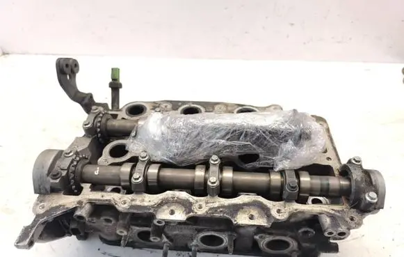 Peugeot 607 Engine head 4R8Q6C064 4R8Q6A273AC