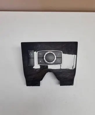 Mercedes-Benz CLS C218 AMG Other center console (tunnel) element C218ZB 16415564 A2186800808