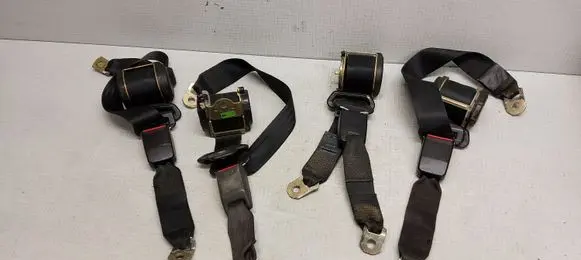 Volkswagen II LT Rear seatbelt buckle 1179000 639000 59329