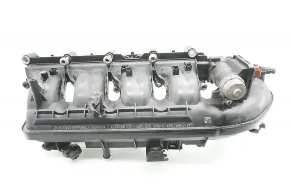 Chevrolet Tracker Intake manifold 55584234TRAX