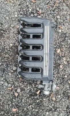 BMW 5 E60 E61 Intake manifold 7789330