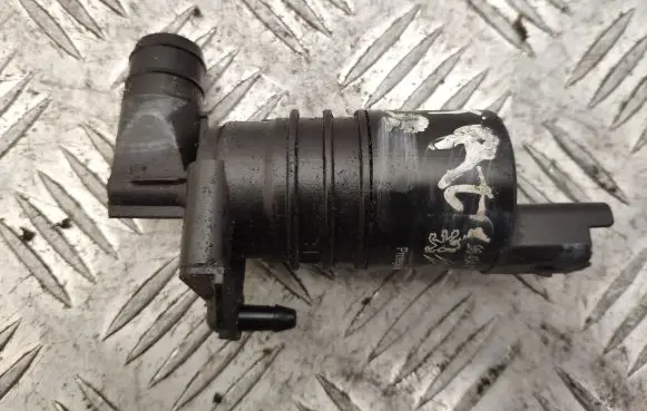 Citroen C6 Windscreen/windshield washer pump 9643447780