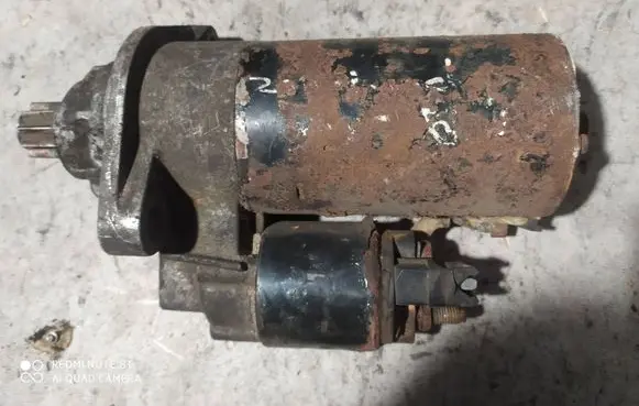 Volkswagen Golf IV Starter motor 0001125048