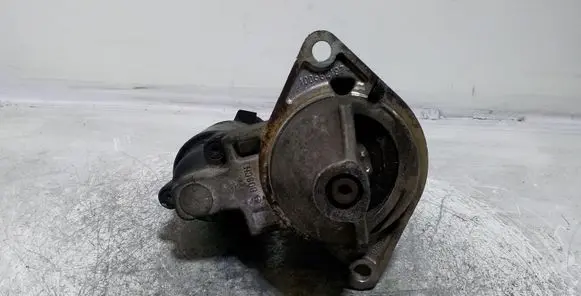 Opel Zafira A Starter motor 0001107077