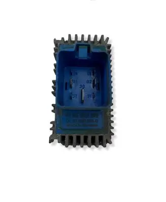 Opel Vectra C Glow plug pre-heat relay 55353011 51299014B